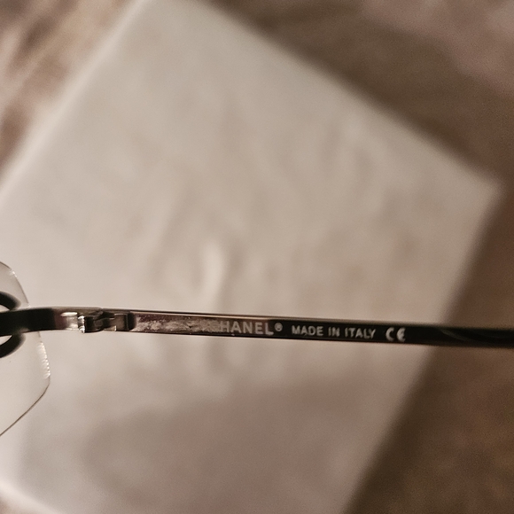 CHANEL Silver-Toned Sunglasses - Picture 13 of 15